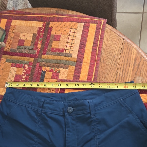 Patagonia Women's Capri Pants - Picture 6 of 7